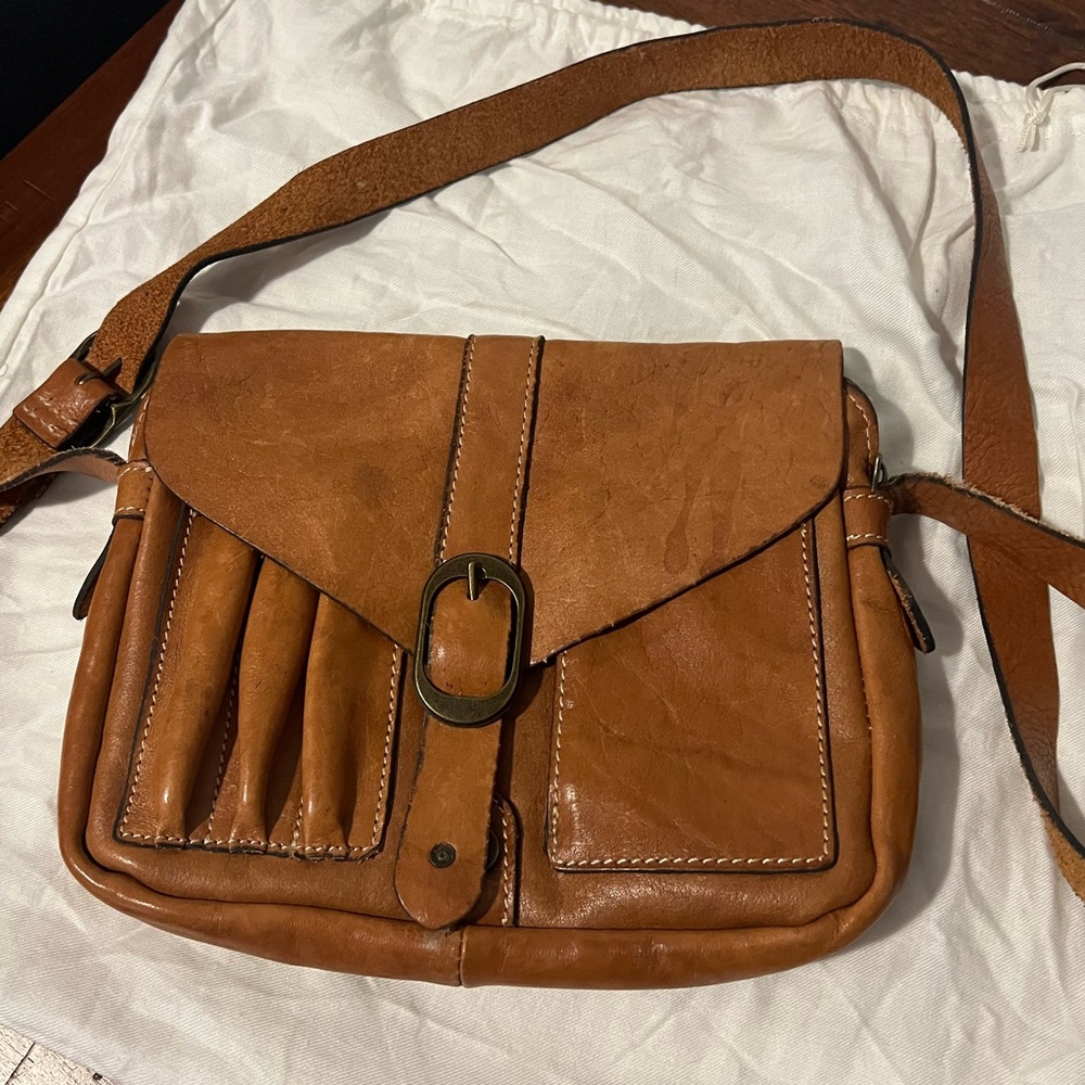 Brown leather shoulder/crossbody bag